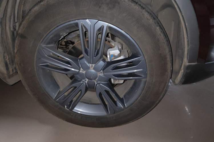 Used Leopaard CS10 2017 1.5T CVT Elite Model Right Front Wheel Hub