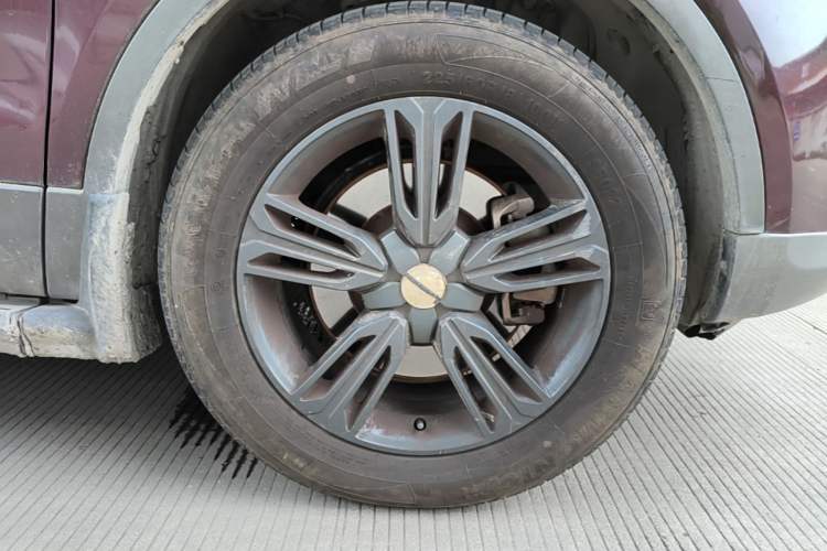 Used Leopaard CS10 2017 2.0T Automatic Urban Version Right Front Wheel Hub