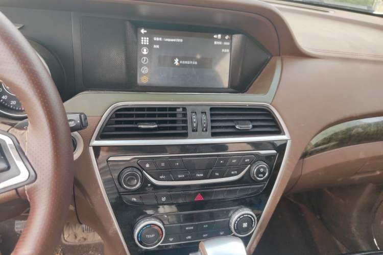 Used Leopaard CS10 2017 2.0T Automatic Luxury Model Audio And AC Panel