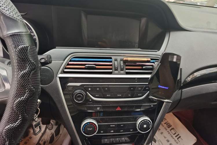 Used Leopaard CS10 2017 1.5T Manual Elite Version Audio And AC Panel