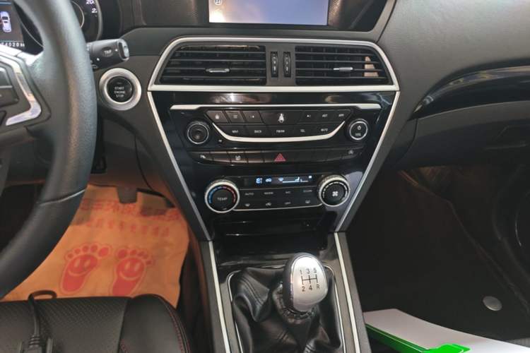 Used Leopaard CS10 2017 1.5T Manual Prestige Model Audio And AC Panel