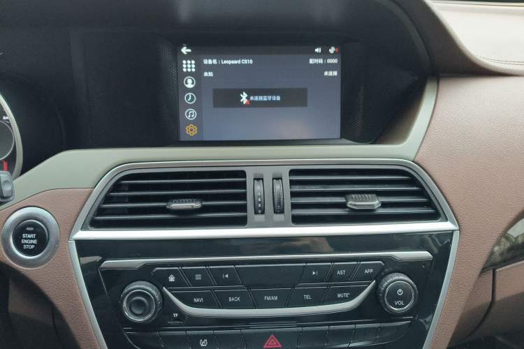 Used Leopaard CS10 2017 2.0T Automatic Urban Version Audio And AC Panel