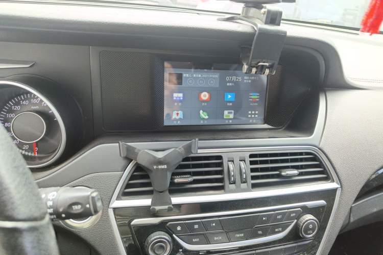 Used Leopaard CS10 2017 2.0T Automatic Luxury Model Audio And AC Panel