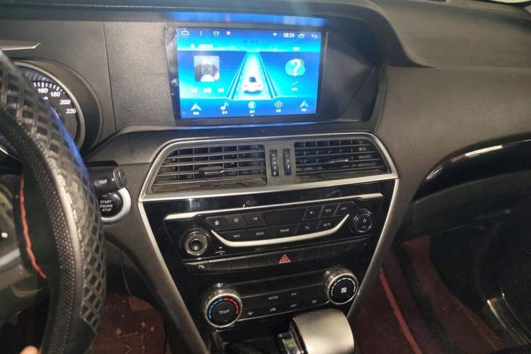 Used Leopaard CS10 2017 2.0T Automatic Luxury Edition Audio And AC Panel