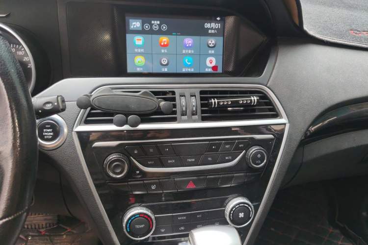 Used Leopaard CS10 2017 2.0T Automatic Urban Version Audio And AC Panel