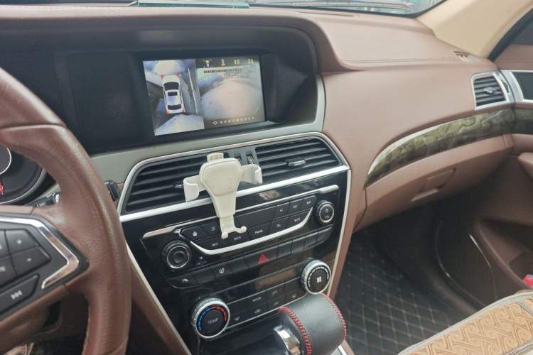 Used Leopaard CS10 2017 2.0T Automatic Luxury Model Audio And AC Panel