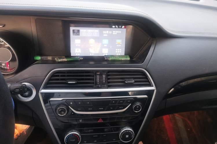 Used Leopaard CS10 2017 2.0T Automatic Urban Version Audio And AC Panel
