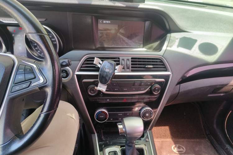 Used Leopaard CS10 2017 2.0T Automatic Urban Version Audio And AC Panel