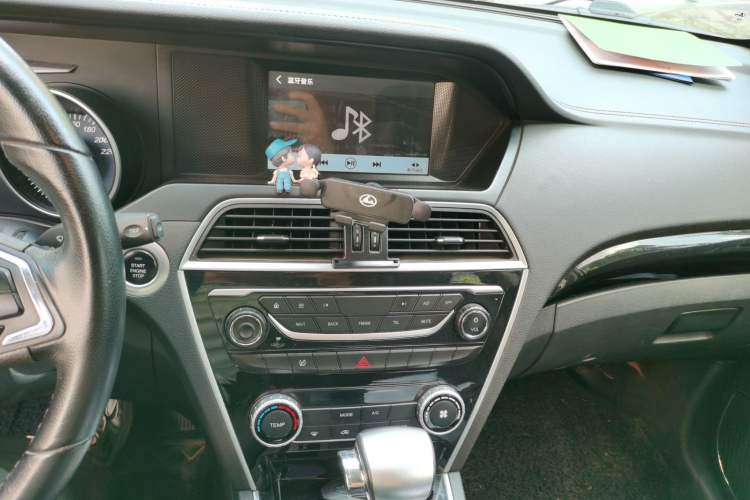 Used Leopaard CS10 2017 2.0T Automatic Urban Version Audio And AC Panel