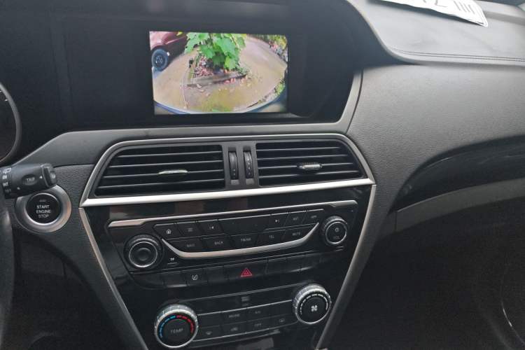 Used Leopaard CS10 2017 2.0T Automatic Urban Version Audio And AC Panel