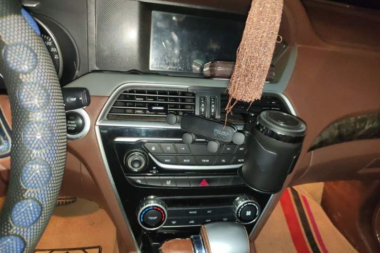 Used Leopaard CS10 2017 2.0T Automatic Luxury Model Audio And AC Panel