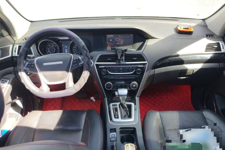 Used Leopaard CS10 2017 1.5T CVT Luxury Model Center Console