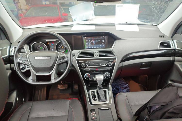 Used Leopaard CS10 2017 2.0T Automatic Luxury Model Center Console
