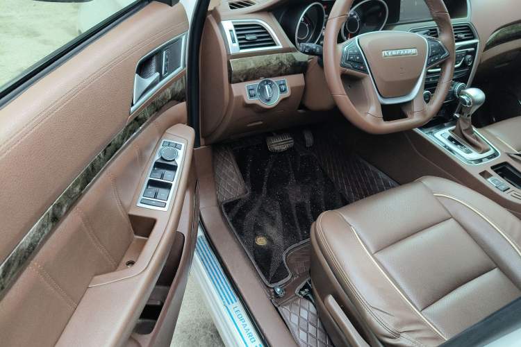 Used Leopaard CS10 2017 2.0T Automatic Urban Version Driver Seat