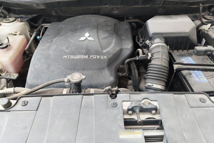 Used Leopaard CS10 2017 2.0T Automatic Luxury Model Engine Bay