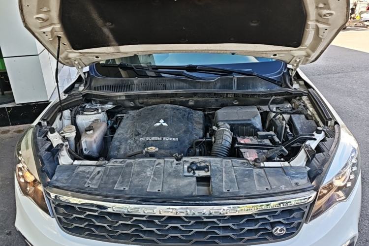 Used Leopaard CS10 2017 2.0T Automatic Luxury Model Engine Bay