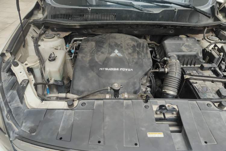 Used Leopaard CS10 2017 2.0T Automatic Urban Version Engine Bay