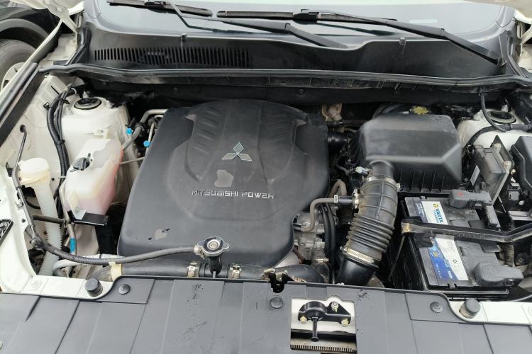 Used Leopaard CS10 2017 2.0T Automatic Urban Version Engine Bay