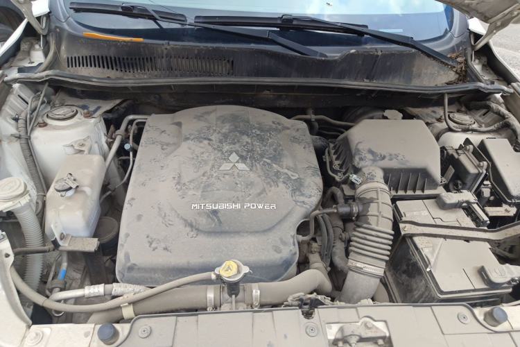 Used Leopaard CS10 2017 2.0T Automatic Luxury Model Engine Bay