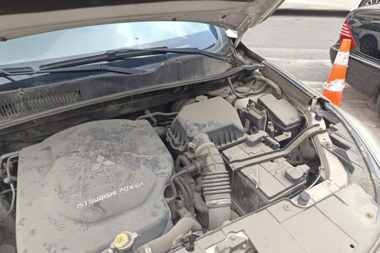 Used Leopaard CS10 2017 2.0T Automatic Luxury Model Engine Bay Left