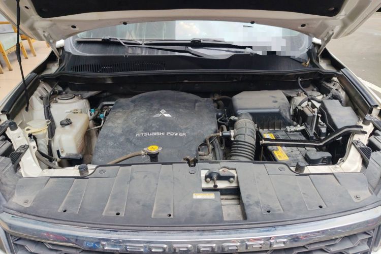 Used Leopaard CS10 2017 2.0T Automatic Urban Version Engine Bay