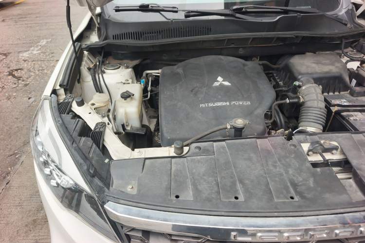 Used Leopaard CS10 2017 2.0T Automatic Urban Version Engine Bay Right