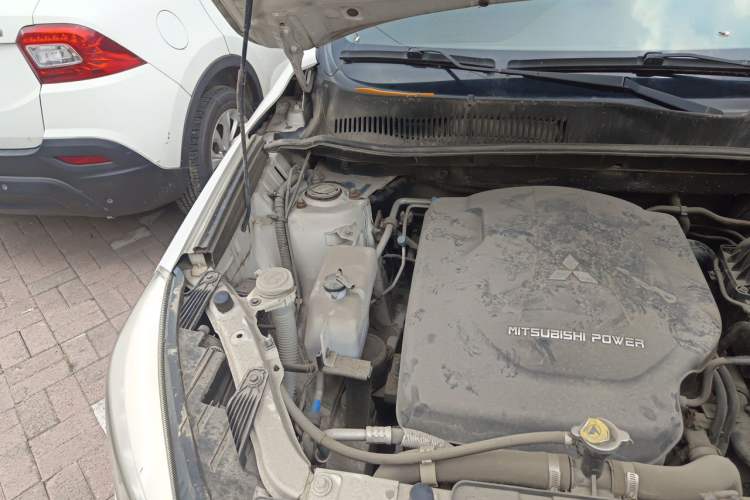 Used Leopaard CS10 2017 2.0T Automatic Luxury Model Engine Bay Right