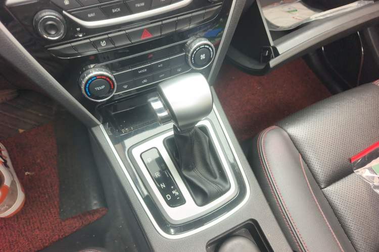 Used Leopaard CS10 2017 2.0T Automatic Urban Version Gear Lever