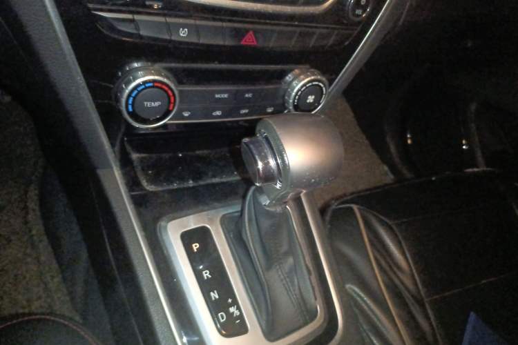 Used Leopaard CS10 2017 2.0T Automatic Urban Version Gear Lever