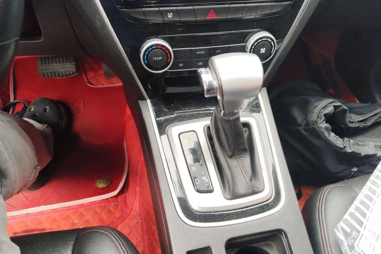 Used Leopaard CS10 2017 2.0T Automatic Urban Version Gear Lever