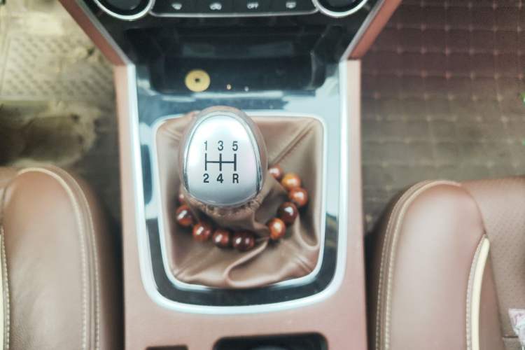 Used Leopaard CS10 2017 1.5T Manual Prestige Model Gear Lever