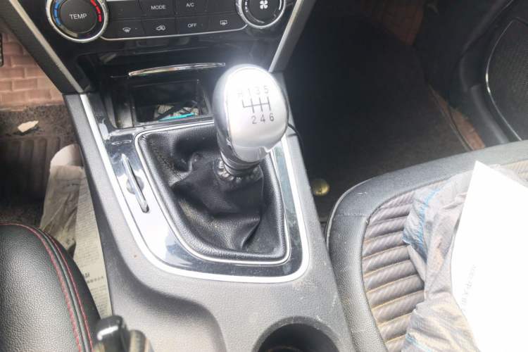 Used Leopaard CS10 2017 2.0T Manual Fashion Edition Gear Lever