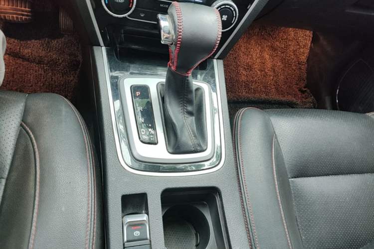 Used Leopaard CS10 2017 2.0T Automatic Urban Version Gear Lever