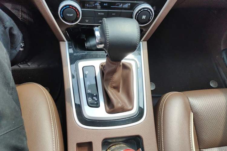 Used Leopaard CS10 2017 2.0T Automatic Urban Version Gear Lever