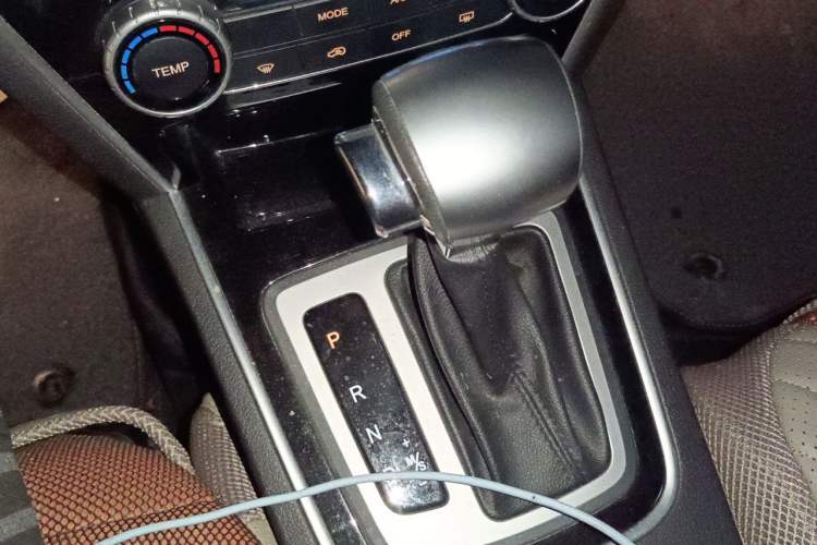 Used Leopaard CS10 2017 2.0T Automatic Luxury Model Gear Lever