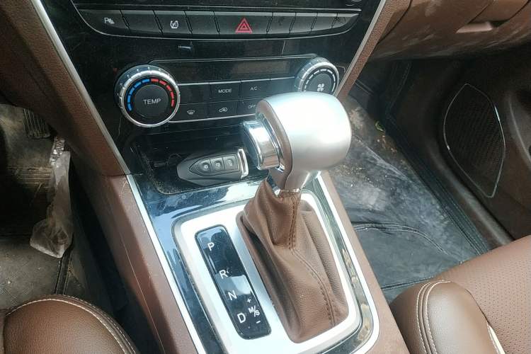 Used Leopaard CS10 2017 2.0T Automatic Luxury Model Gear Lever