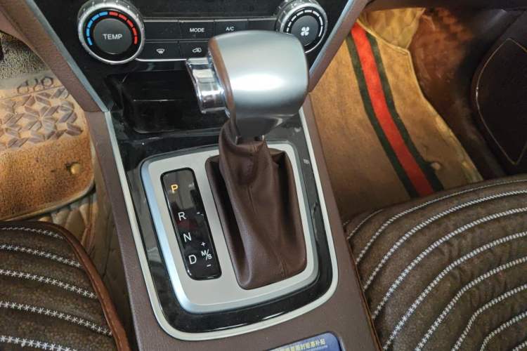Used Leopaard CS10 2017 2.0T Automatic Luxury Model Gear Lever