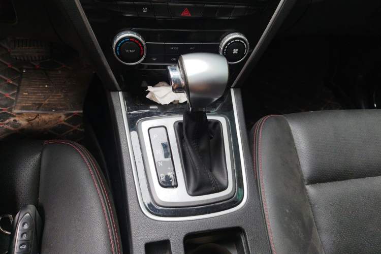 Used Leopaard CS10 2017 2.0T Automatic Urban Version Gear Lever