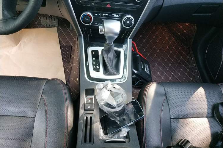 Used Leopaard CS10 2017 2.0T Automatic Luxury Model Gear Lever