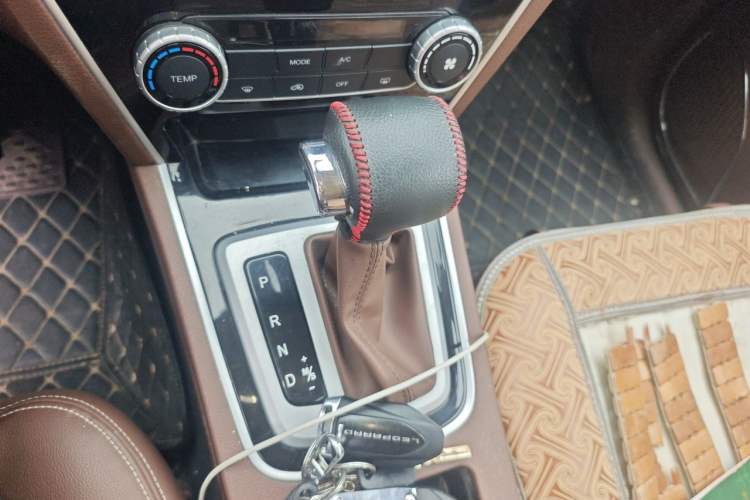 Used Leopaard CS10 2017 2.0T Automatic Luxury Model Gear Lever
