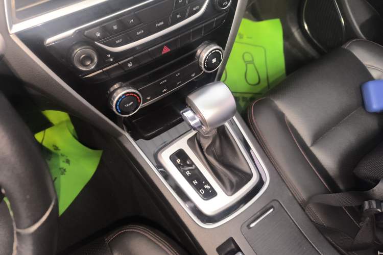 Used Leopaard CS10 2017 2.0T Automatic Urban Version Gear Lever