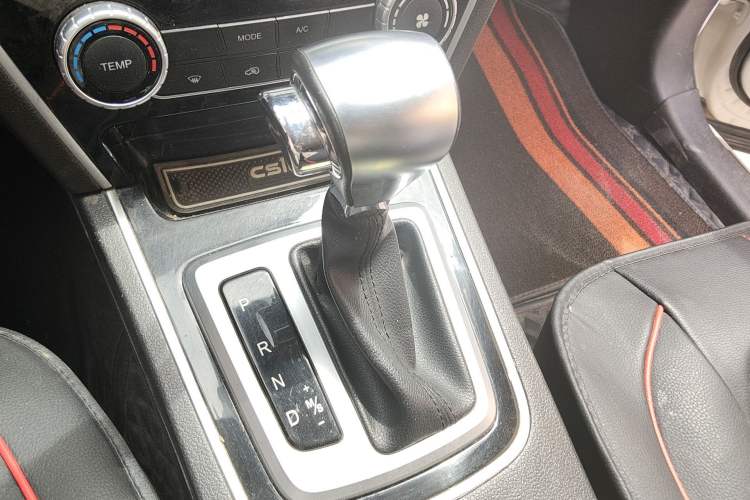 Used Leopaard CS10 2017 2.0T Automatic Luxury Model Gear Lever