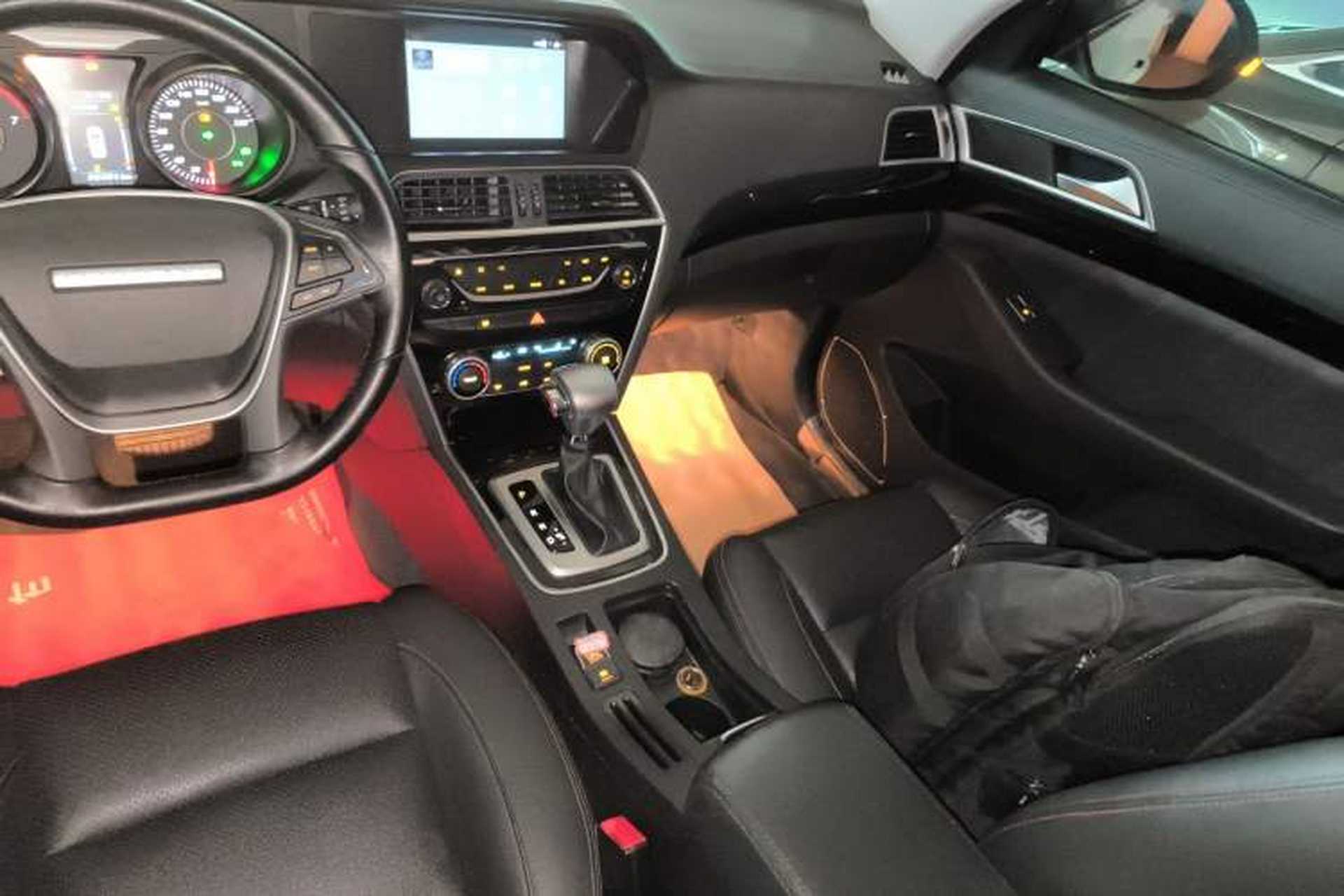 Used Leopaard CS10 2017 2.0T Automatic Urban Version Gear Lever