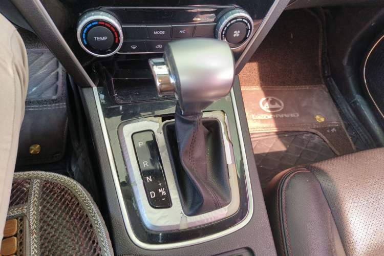 Used Leopaard CS10 2017 2.0T Automatic Urban Version Gear Lever