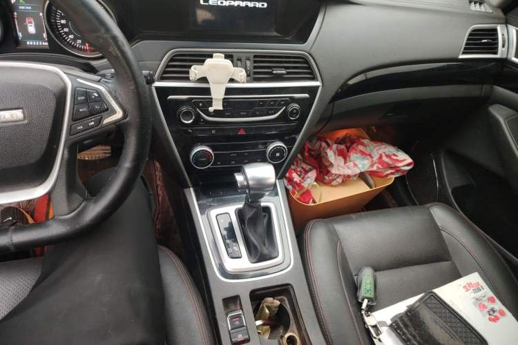 Used Leopaard CS10 2017 2.0T Automatic Luxury Model Gear Lever