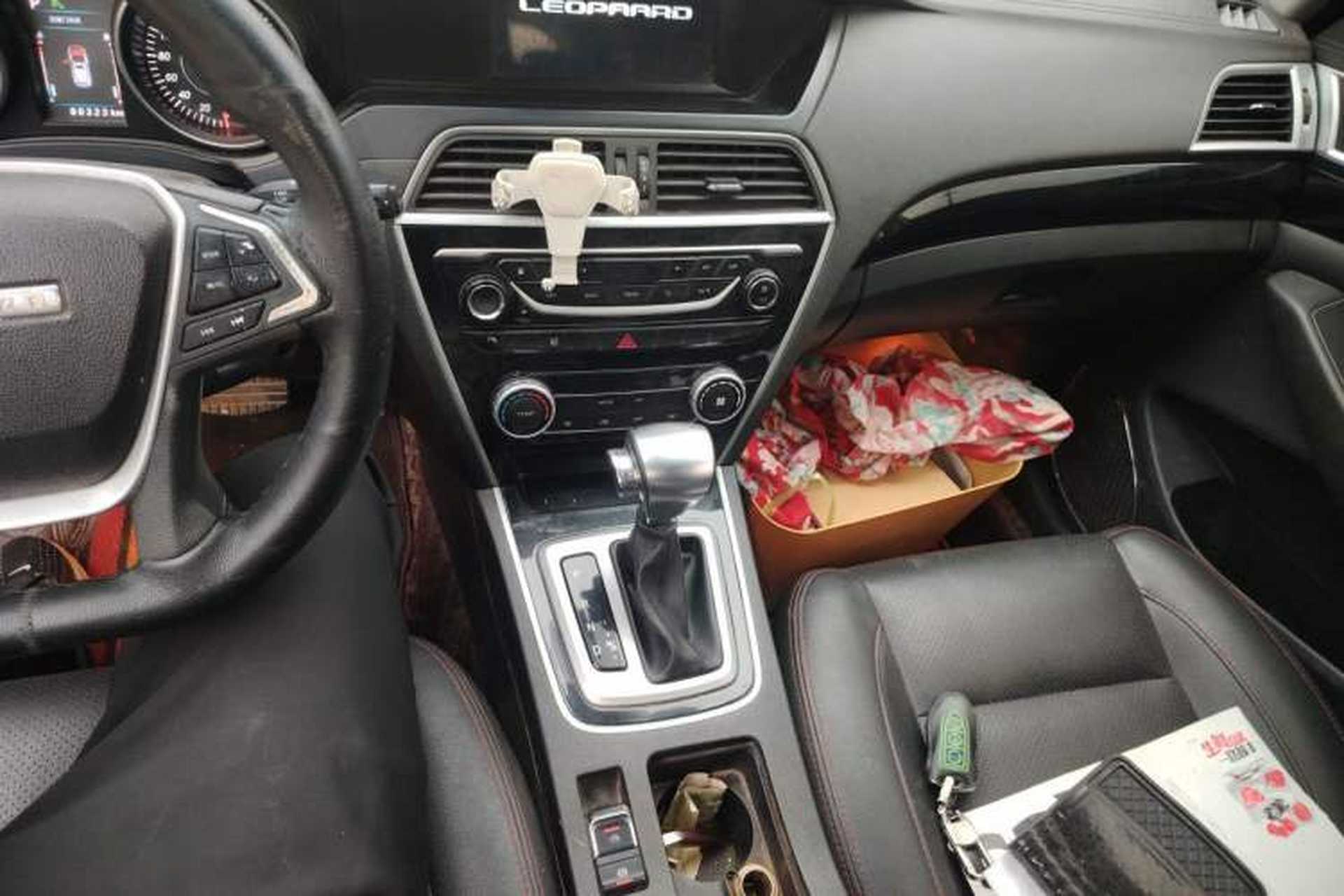 Used Leopaard CS10 2017 2.0T Automatic Luxury Model Gear Lever