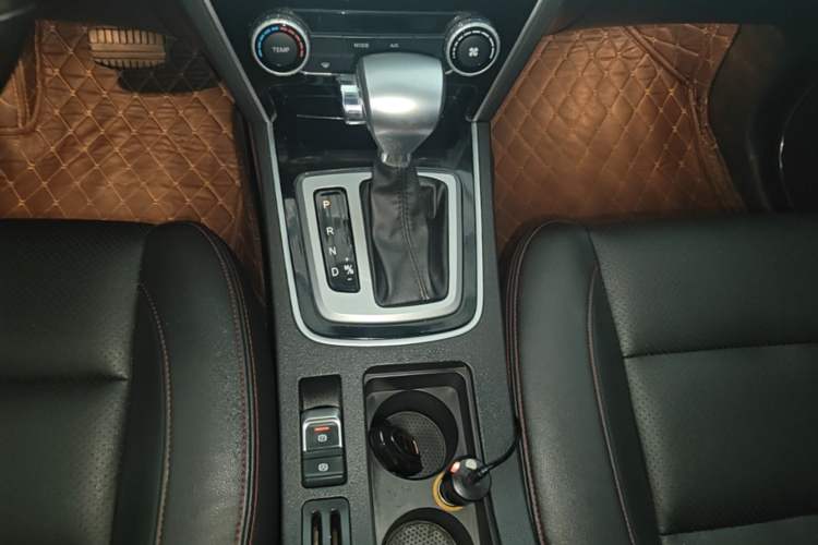 Used Leopaard CS10 2017 2.0T Automatic Urban Version Gear Lever