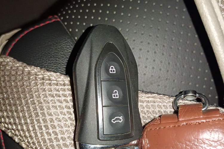 Used Leopaard CS10 2017 2.0T Automatic Luxury Model Interior 1