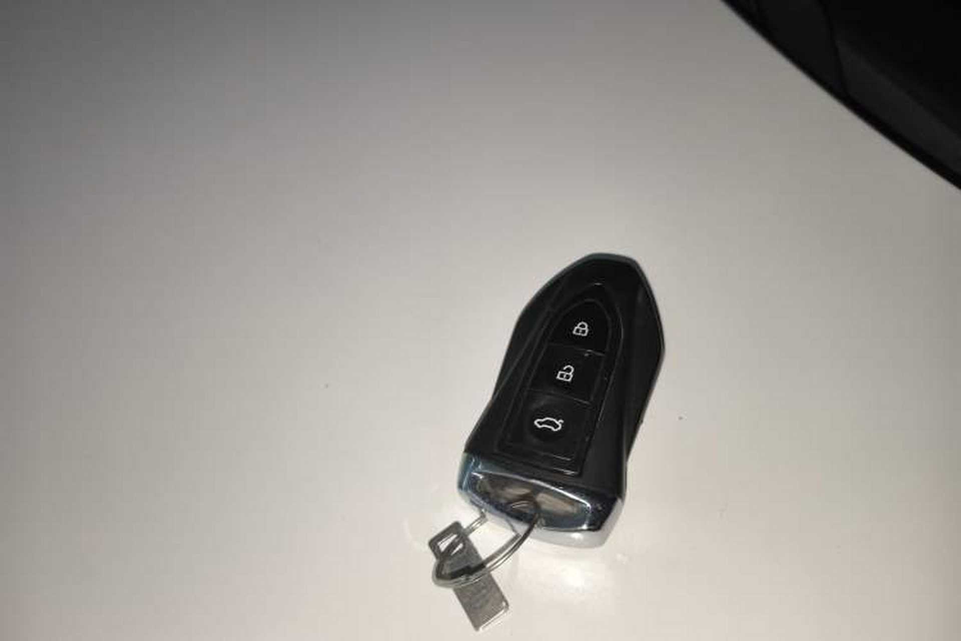 Used Leopaard CS10 2017 2.0T Automatic Urban Version Interior 1