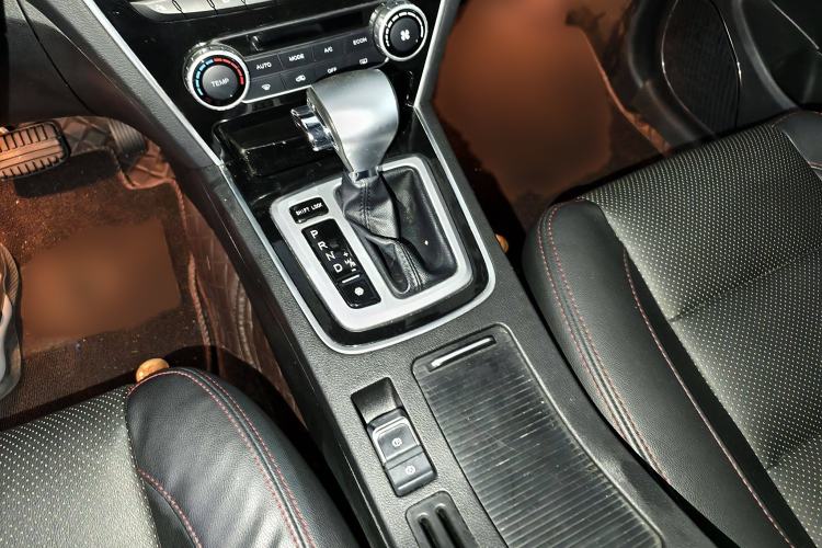 Used Leopaard CS10 2017 1.5T CVT Luxury Model Interior 2